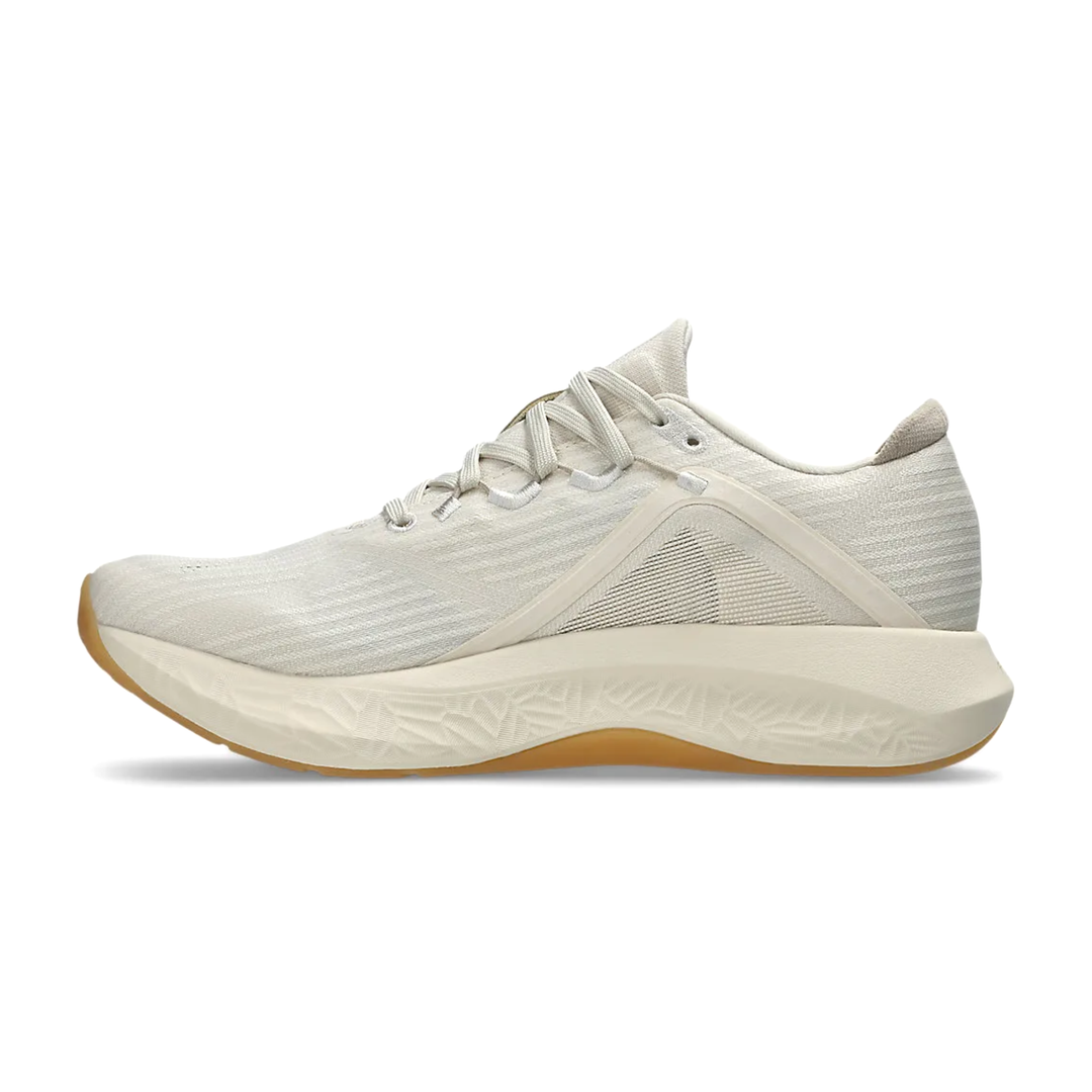 ASICS BLOOMSTRIDE Womens (B) OATMEAL/GREIGE